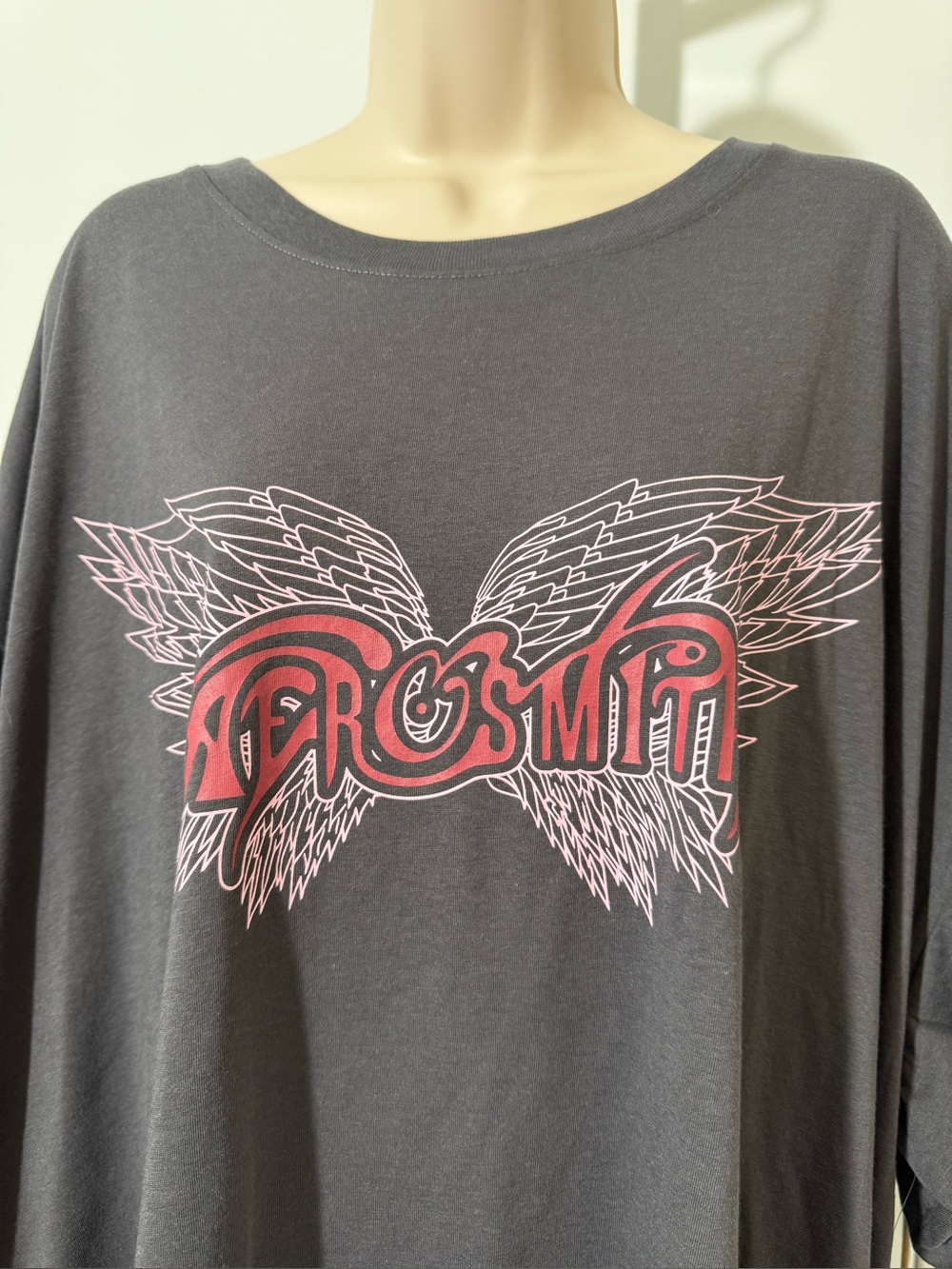 Women’s TORRID Aerosmith Graphic Oversized Fit Crew Cotton Tee Sz 3XL NWT - Picture 3 of 10